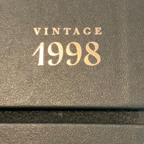 empty 1998 Dom Perignon bottle & box - Picture 2 of 14